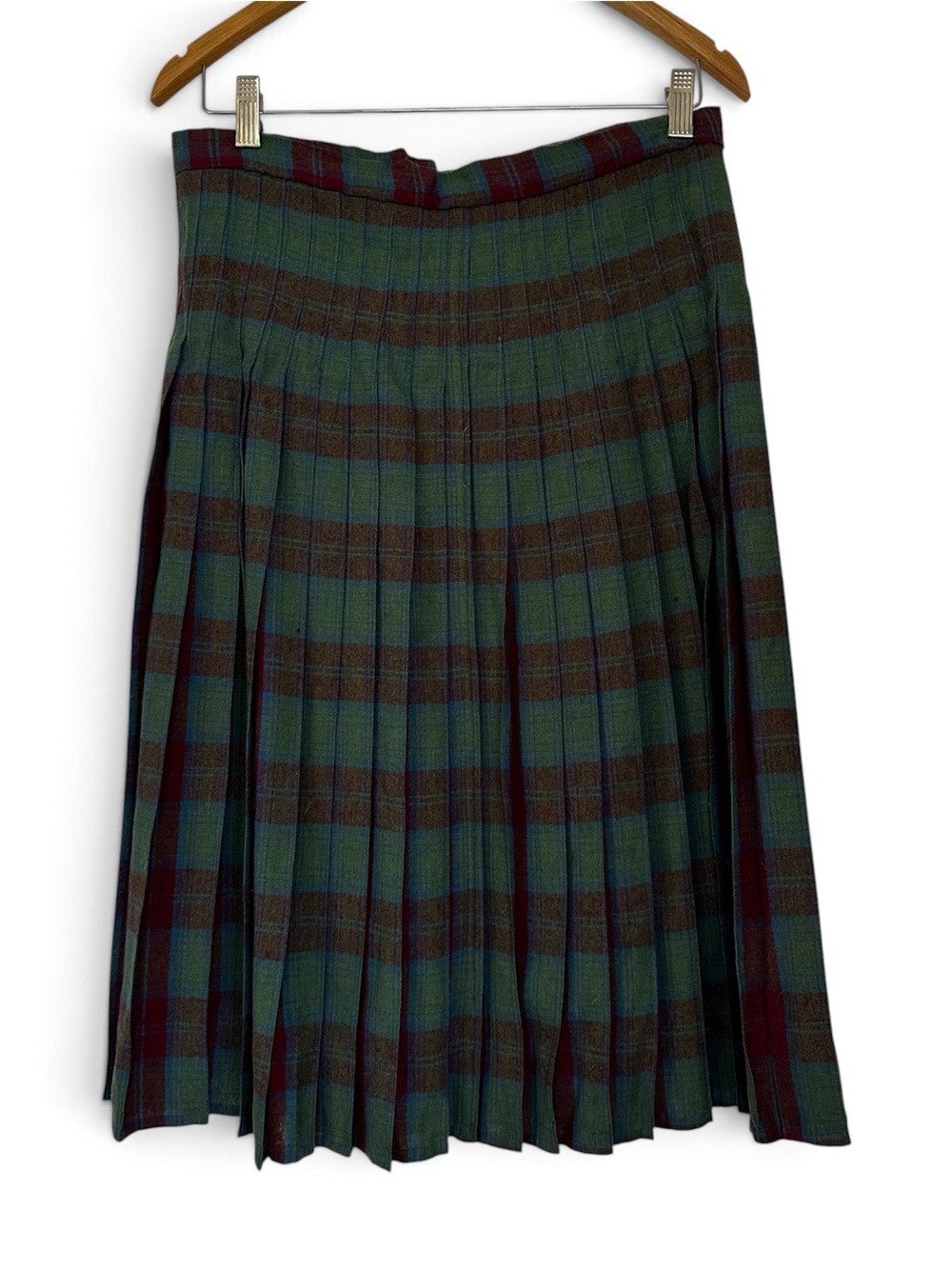 Vintage 50s Pleated Plaid Wool Midi Skirt in Green and Red
